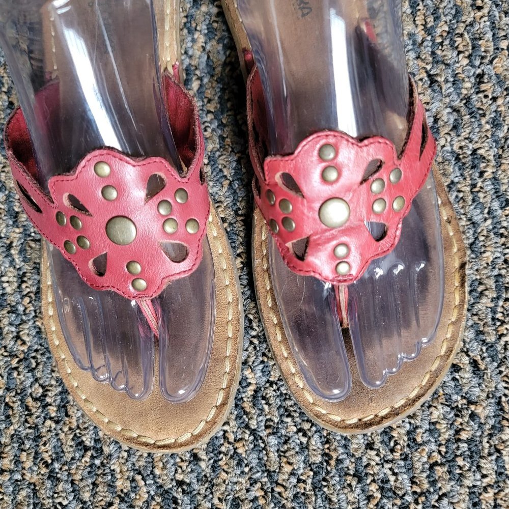 Red Leather Minnetonka Studded Thong Sandals Size 10